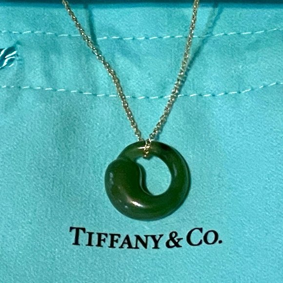 TIFFANY & CO. x Elsa Peretti Jade Eternal Pendant 18k Necklace - Picture 1 of 11